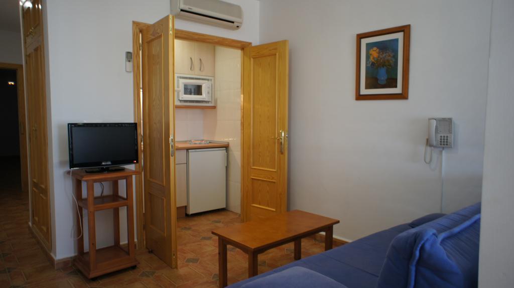 Hotel Apartamentos Kantara Al-Saif Alcántara Exterior foto